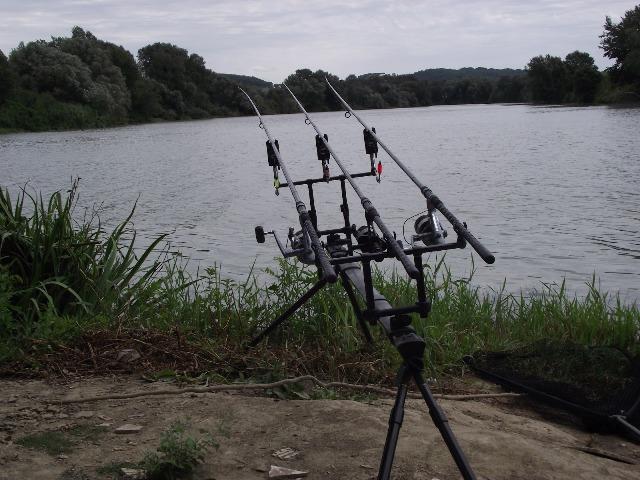 Pe malul apei - 5.JPG